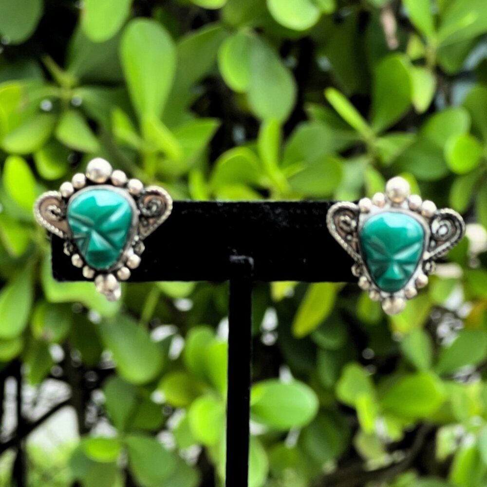 Vintage 1940's Mexican Alpaca Silver Green Tribal Mask Earrings Screw Back Aztec